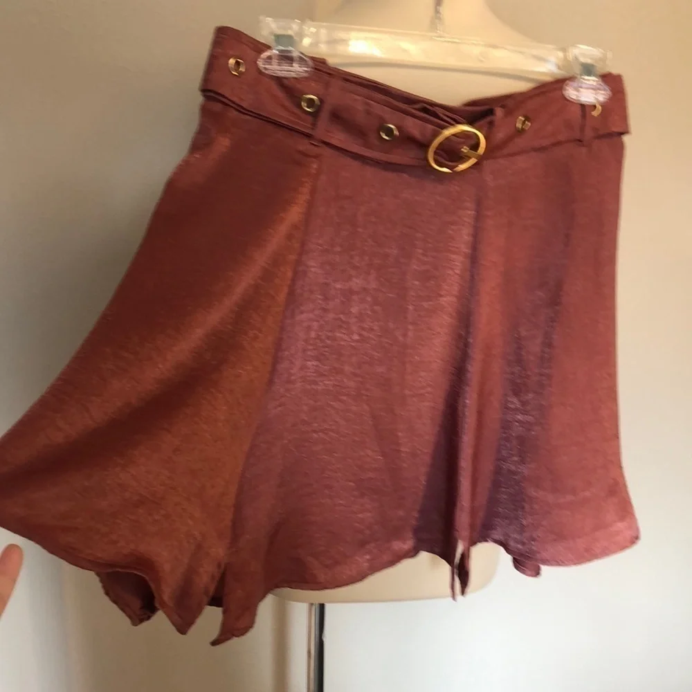 New‎ EASTNWEST LABEL Women's Small Dark Rose Crushed Satin Mini Skirt Flowy
